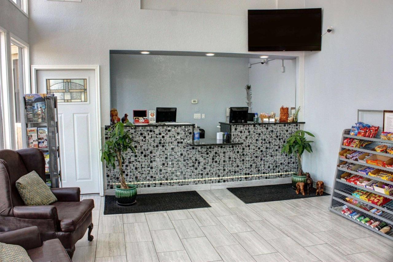 Baymont By Wyndham Grand Junction Ξενοδοχείο Εξωτερικό φωτογραφία